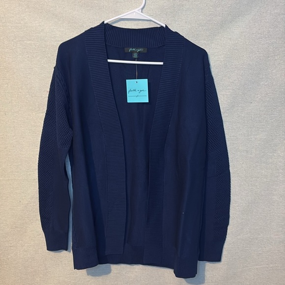 Faith and Zoe Womens Cardigan Petite Small Navy Blue Patterned Sleeves New Comfy - Picture 9 of 9